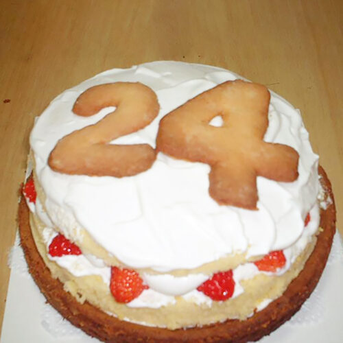 ネイキッドケーキ