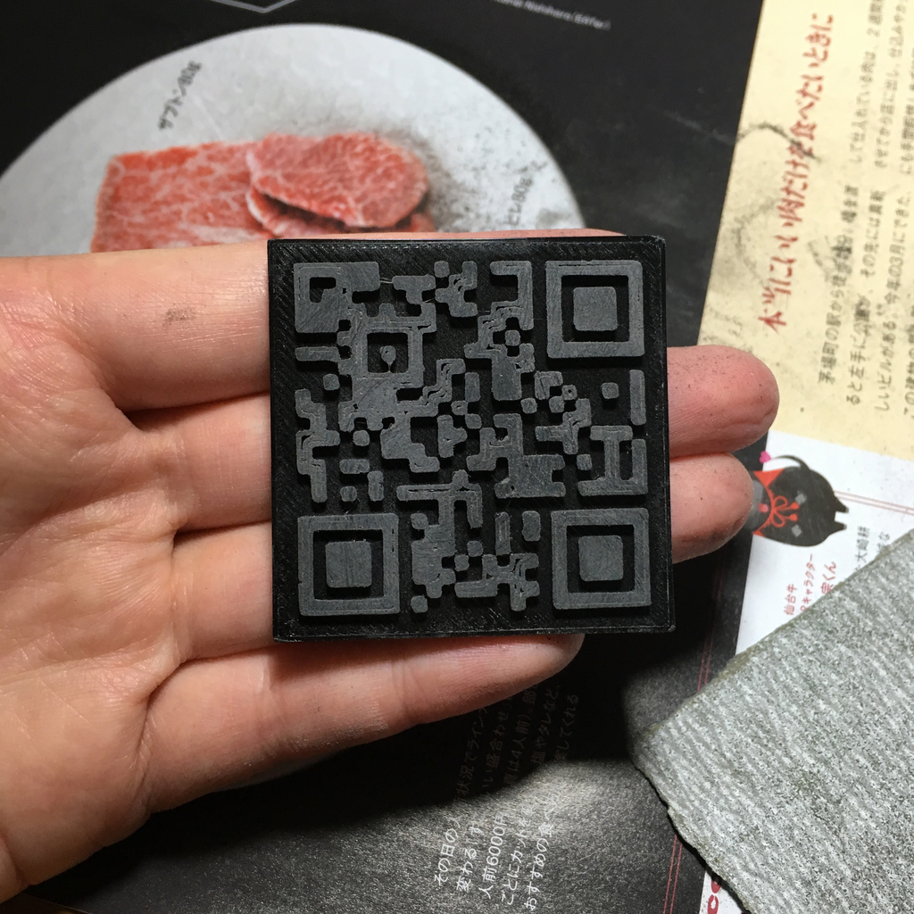 ぼこぼこしていることろをサンドペーパーでやすります