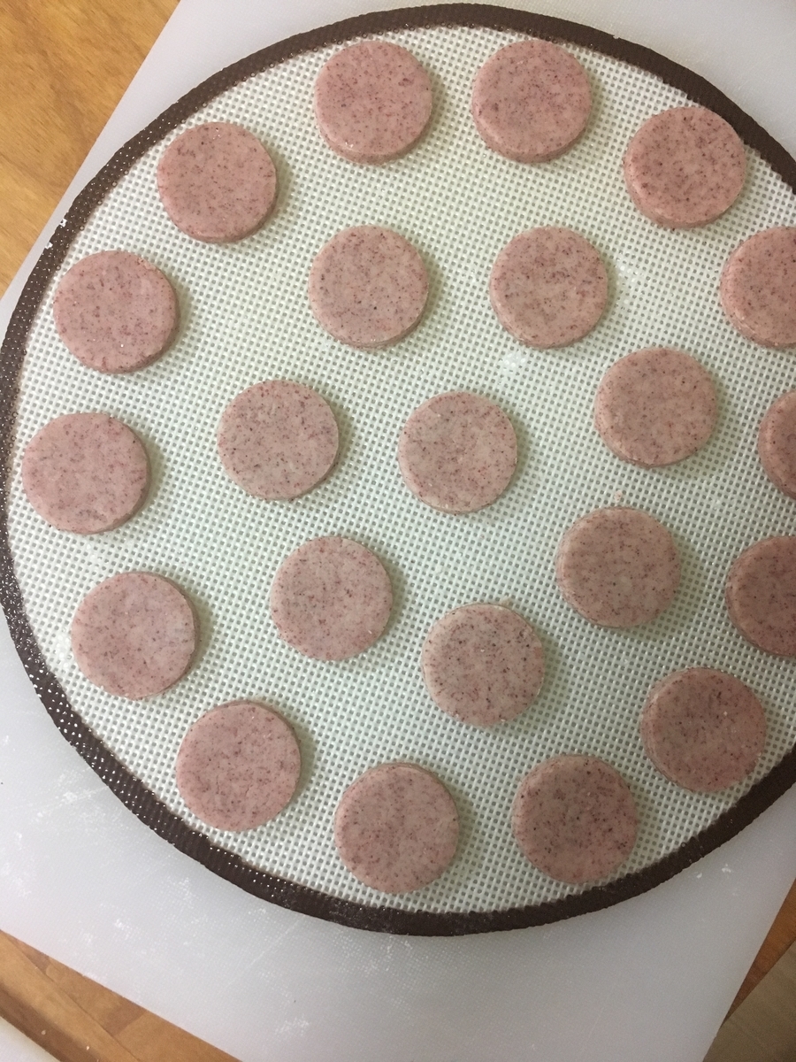 ホワイトチョコとリンゴンベリーのしっとりクッキー