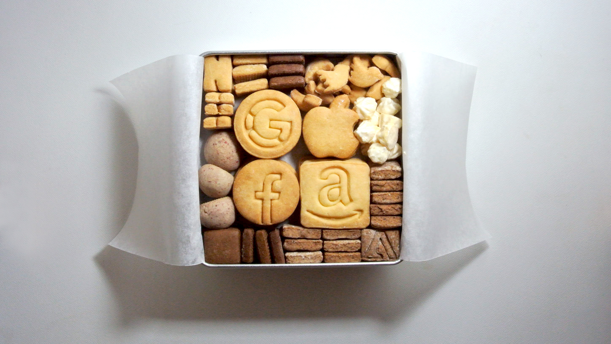 ロゴクッキー焼き上がり