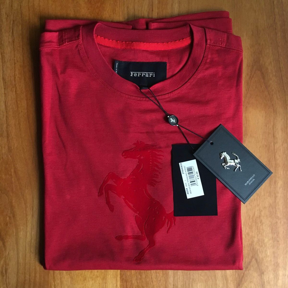 フェラーリTシャツ